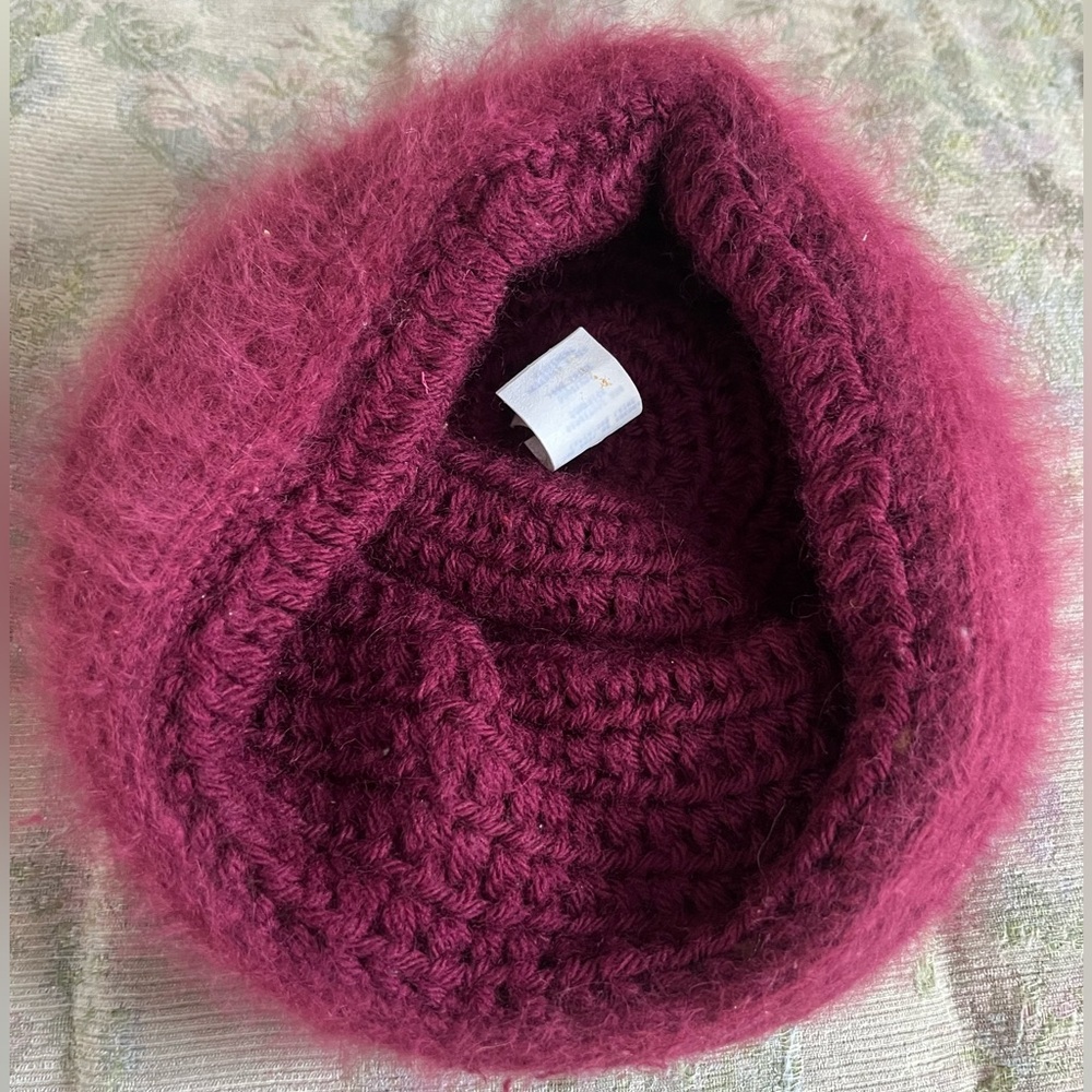 🇨🇦 80s Vintage Maroon Burgundy Angora Wool Fuzzy Beret Hat Handmade in Canada - Picture 6 of 7